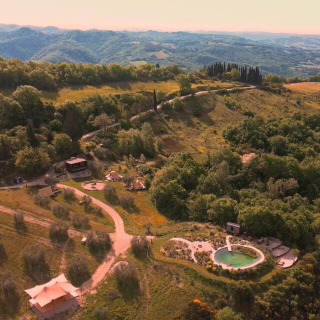 🕊️ Welcome to the first bird’s eye view of the tranquil glamping haven we have been passionately creating and curating over the past two years. We hope Nature approves of our efforts at sympathetic additions to its unrivalled majesty. ✨ Feel free to contact us if you’d like to come and visit. We would be happy to see you 😊🪷
